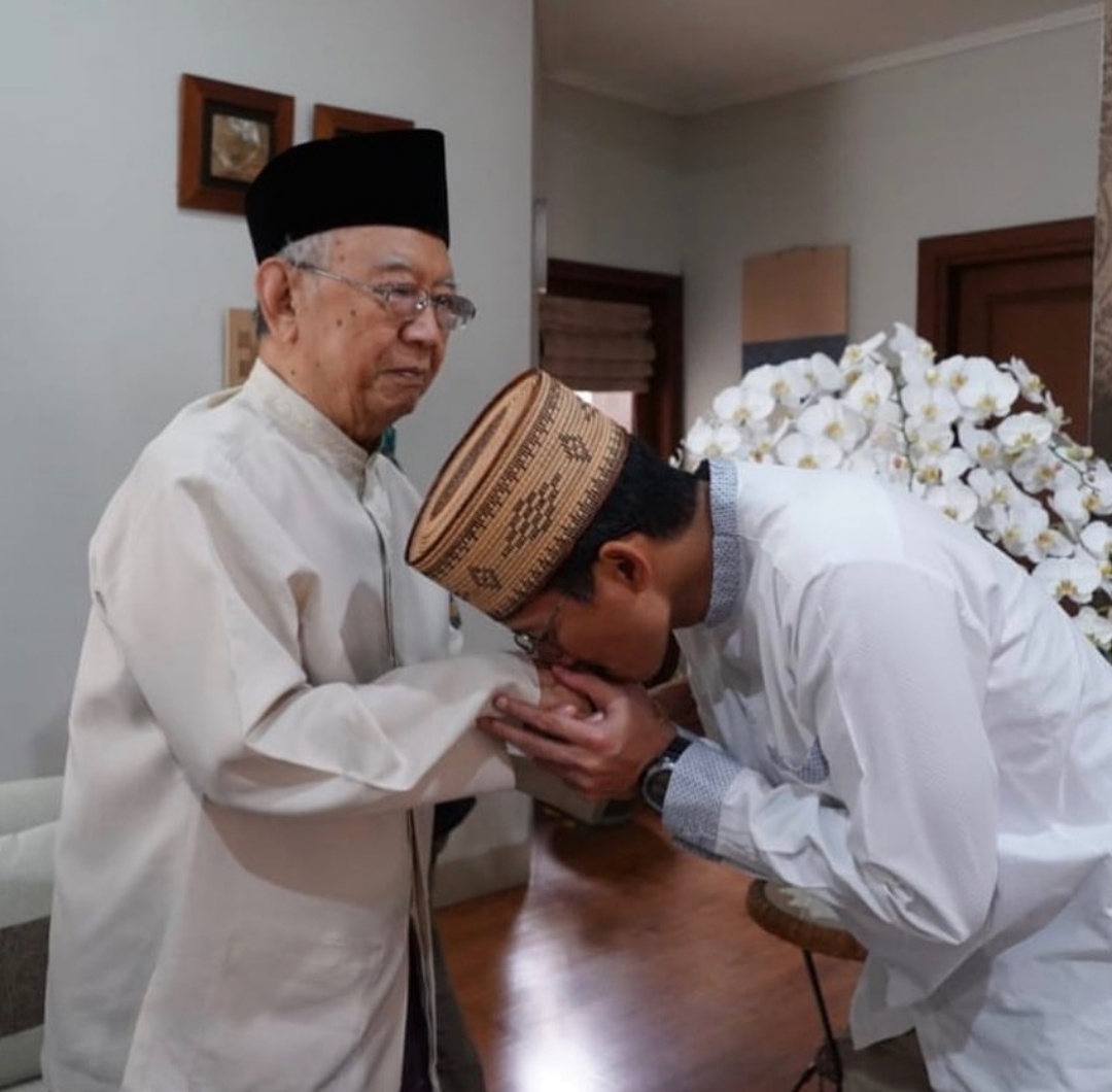 Sebelum Wafat, Gus Sholah dan Sandi Uno Ingin Memberdayakan Santripreneur