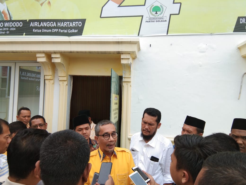 MUDANEWS.COM, Medan - Hari kedua dibukanya penjaringan bakal calon Ketua DPD Golkar Sumut sudah dihadiri seorang pendaftar.