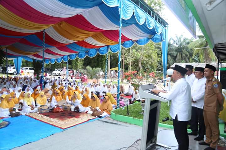 Yasin Akbar di Labuhanbatu, Dihadiri Bupati dan Ketua TP PKK (2)