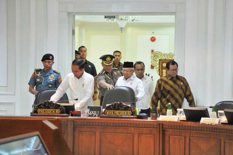 Dampak Virus Corona, Presiden Minta Kalkulasi Risiko Pelemahan Ekonomi Global Tahun 2021