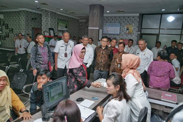 Kunjungi Dinas PMPTSP Kota Medan, Pimpinan KPK Tinjau Pelayanan Perizinan
