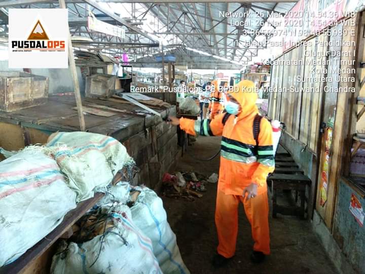 BPBD Kota Medan Semprot Cairan Disinpektan di 22 Lokasi 