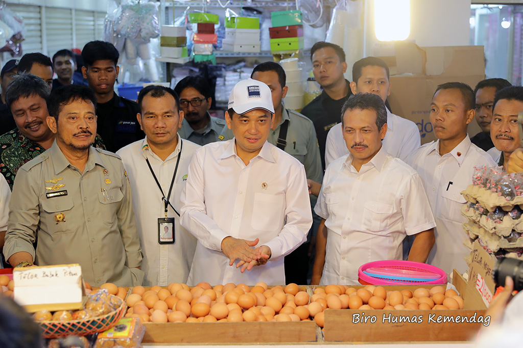 Pemerintah Pastikan Harga dan Pasokan Bahan Pokok Terkendali