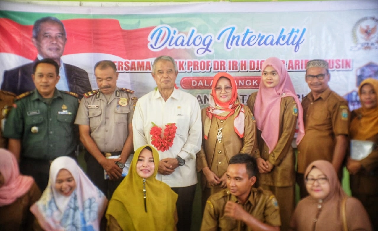 Anggota DPR RI, Serap Aspirasi Guru dan Siswa SMA Negeri 1 Gebang