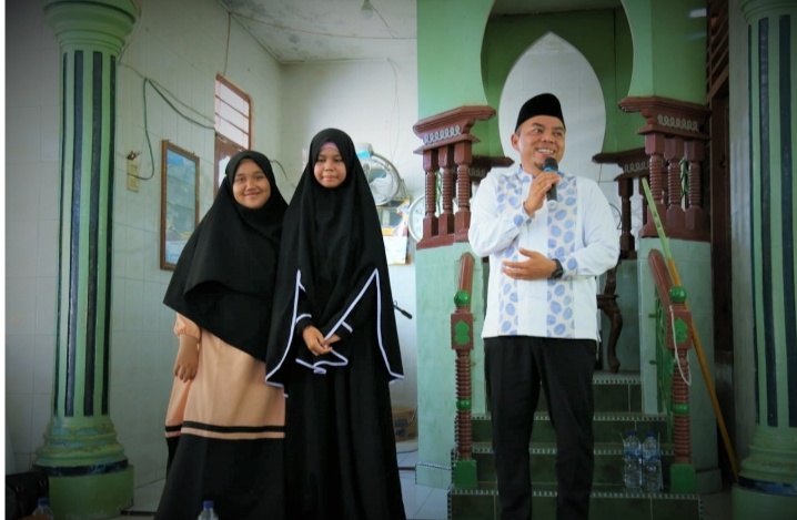 MTQ Labuhanbatu ke-49, Andi Suhaimi Hadiahi Umrah kepada Fitrah Anisa dan Maisyaroh Siregar