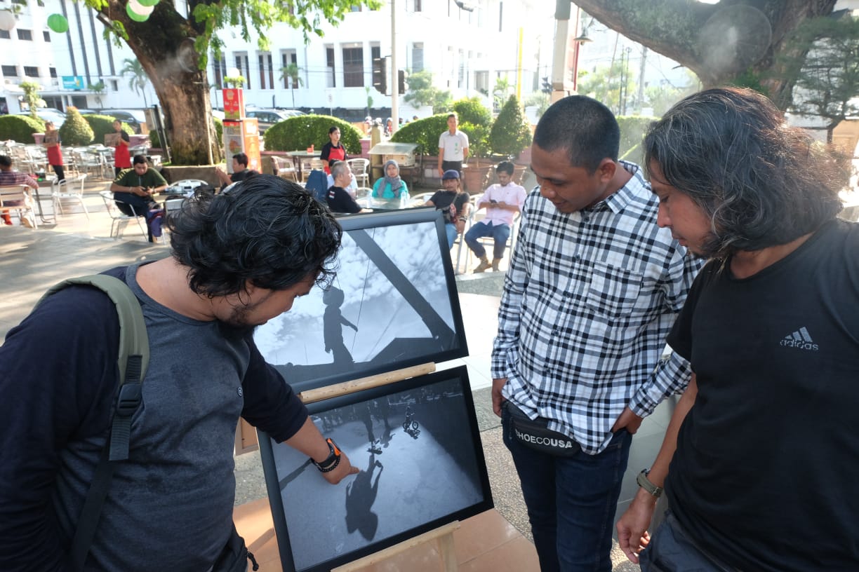 HUT Ke-16 PFI Medan, Foto Berkelas Dunia Mejeng di Merdeka Walk
