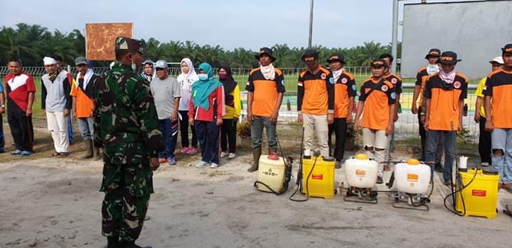 Pemerintah Desa Kampung Bilah Labuhanbatu, Semprot Disinfektan ke Rumah Ibadah