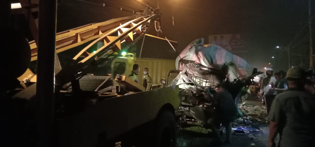 Akibat Sorong Pantat Tronton, Toke Sayur Tewas di Jalan Makam Pahlawan Kisaran