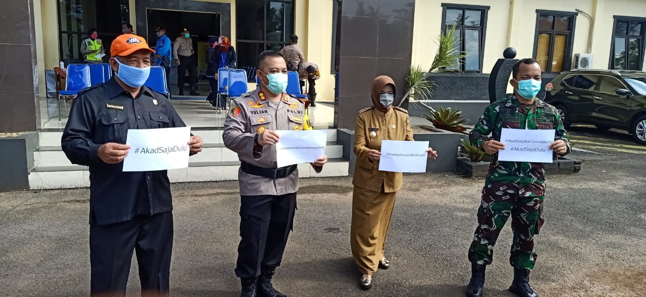 Walikota Banjar, Semprot Disinfektan di Jalan Protokol dan Siap Karantina Wilayah