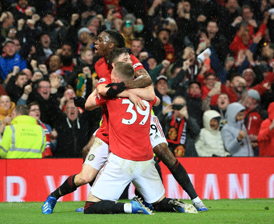 Manchester United vs Manchester City: Skor 2-0
