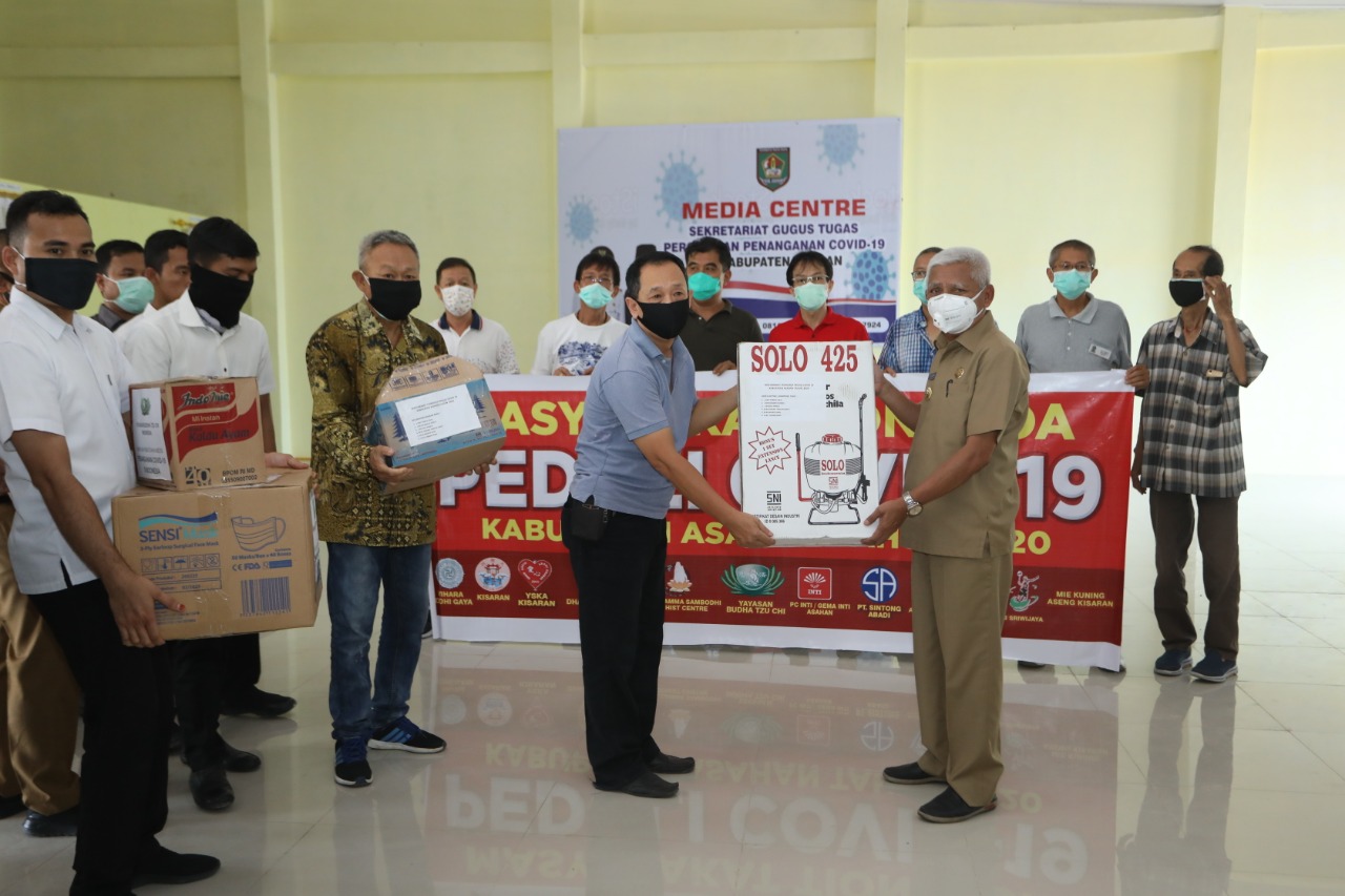 Masyarakat Tionghoa Serahkan Bantuan APD Kepada Gugus Tugas Covid-19 Asahan