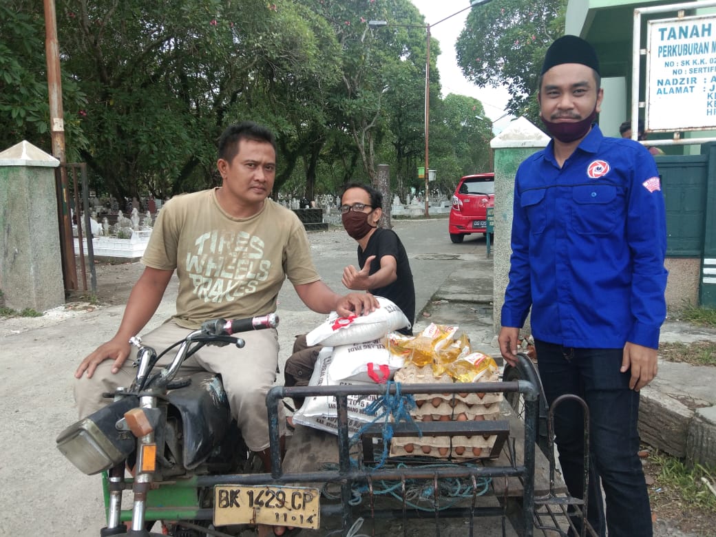LMN Kota Medan Berbagi Kebahagiaan Kepada Korban Terdampak Covid-19