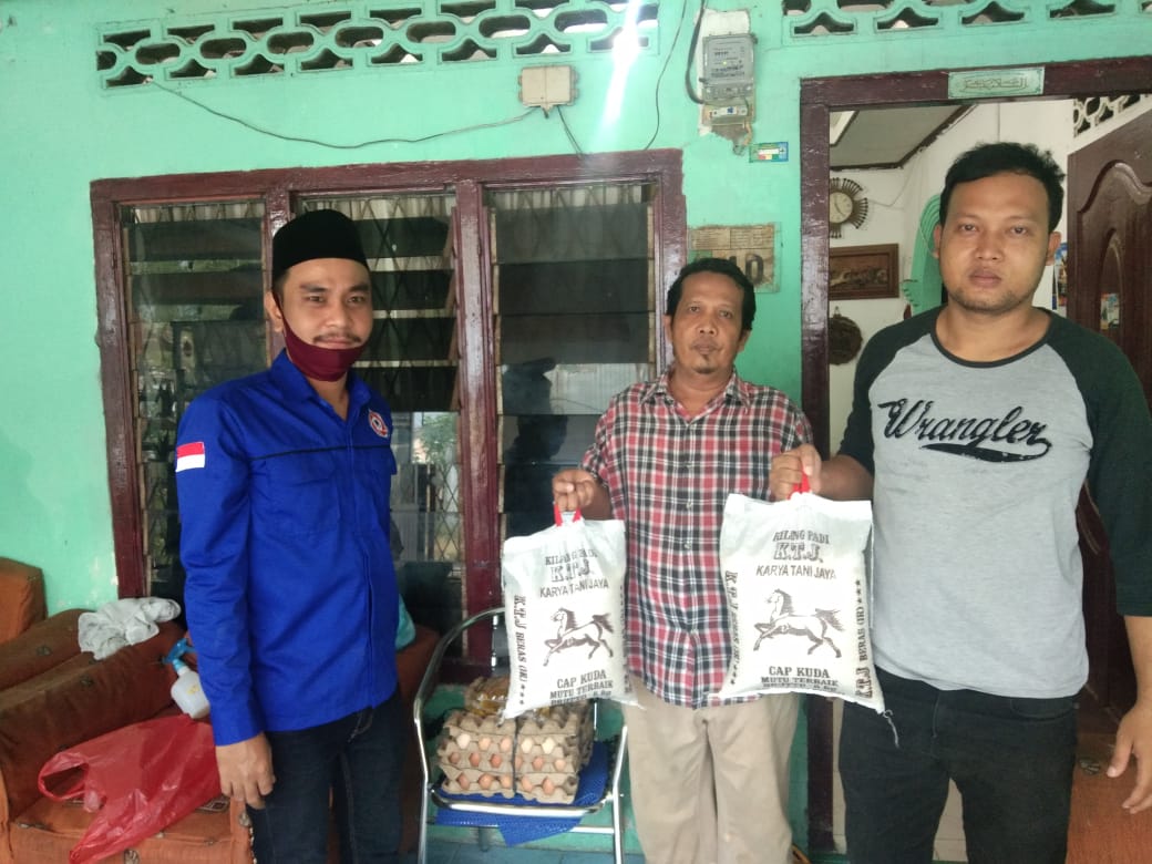 LMN Kota Medan Berbagi Kebahagiaan Kepada Korban Terdampak Covid-19