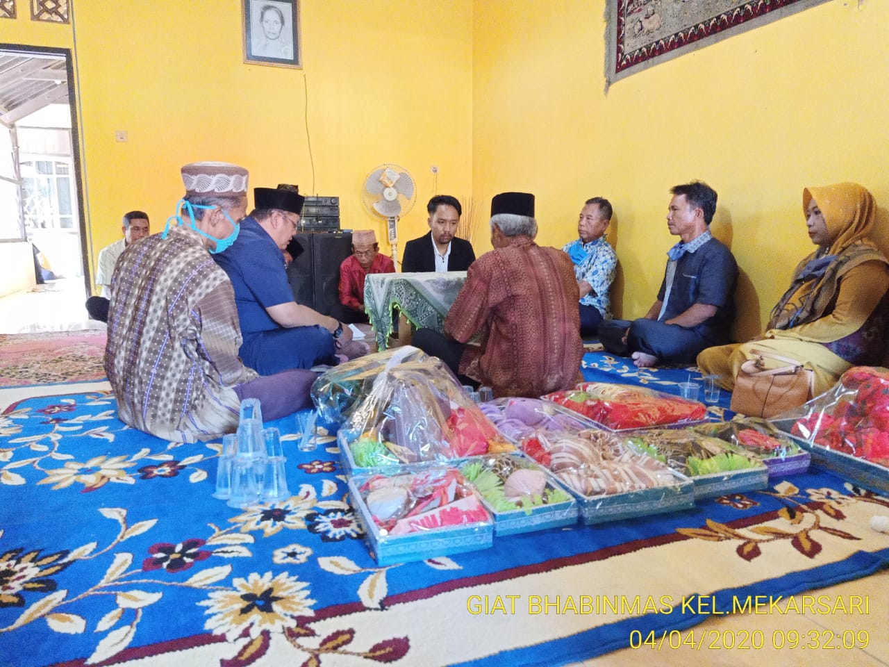 Pasangan Pengantin di Banjar Laksanakan Pernikahan dengan Protokol Pencegahan Covid-19