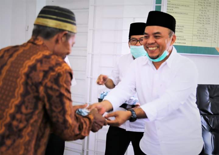 BAZNAS Labuhanbatu, Salurkan Zakat untuk 11 Masjid dan 4 Musala
