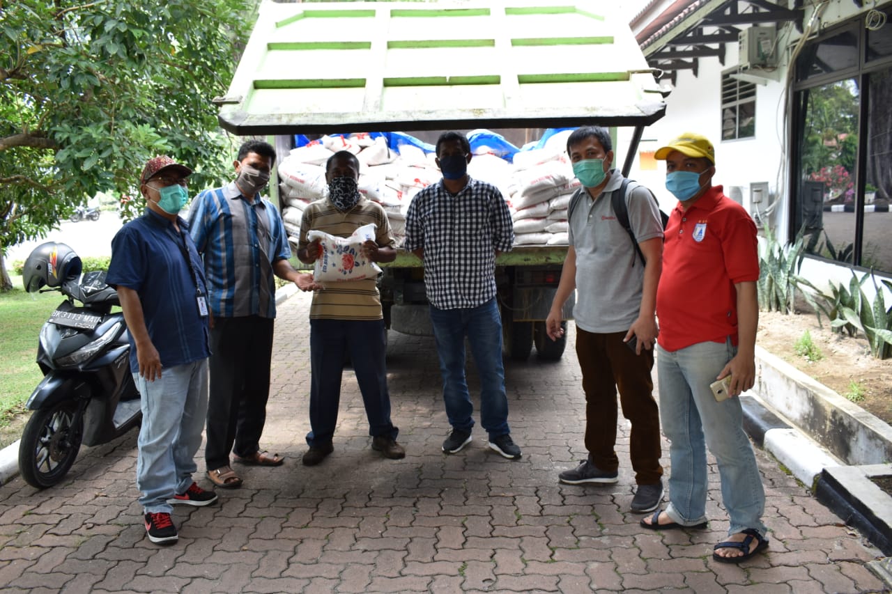 PTPN II, Salurkan Beras 10 Ton kepada Warga Terdampak Covid-19