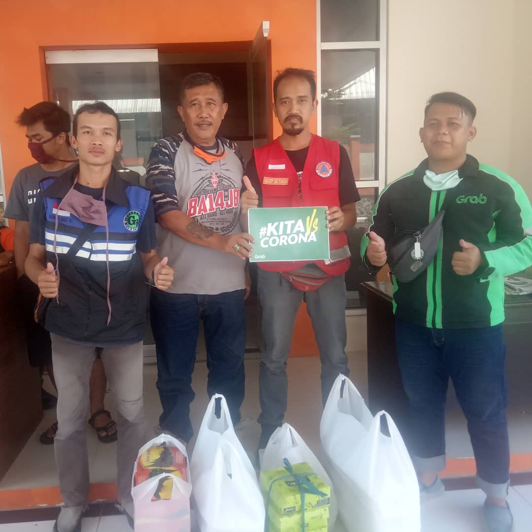 Peduli Tenaga Medis, Grabfood Berikan Bantuan Makanan ke RSUD Banjar
