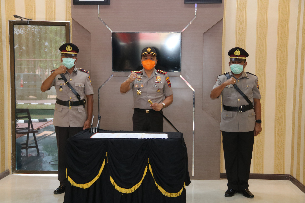 Kapolresta Deli Serdang, Sertijab Kapolsek Tiga Juhar Terapkan Social Distancing
