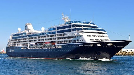 Kapal Pesiar Misterius Bikin Heboh di Raja Ampat, Ini Faktanya