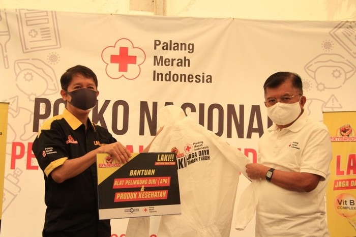 Peduli Tenaga Medis, Extra Joss & PMI Salurkan 2.000 APD