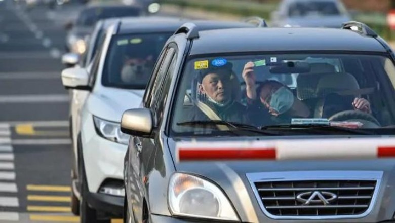 Pemerintah China Beri Uang ke Warganya untuk Beli Mobil