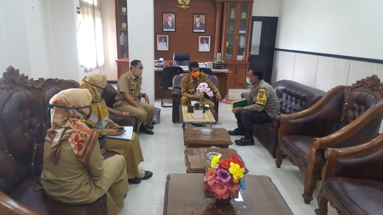 Pemko dan Polres Banjar, Salurkan Bantuan pada Masyarakat Terdampak Covid-19