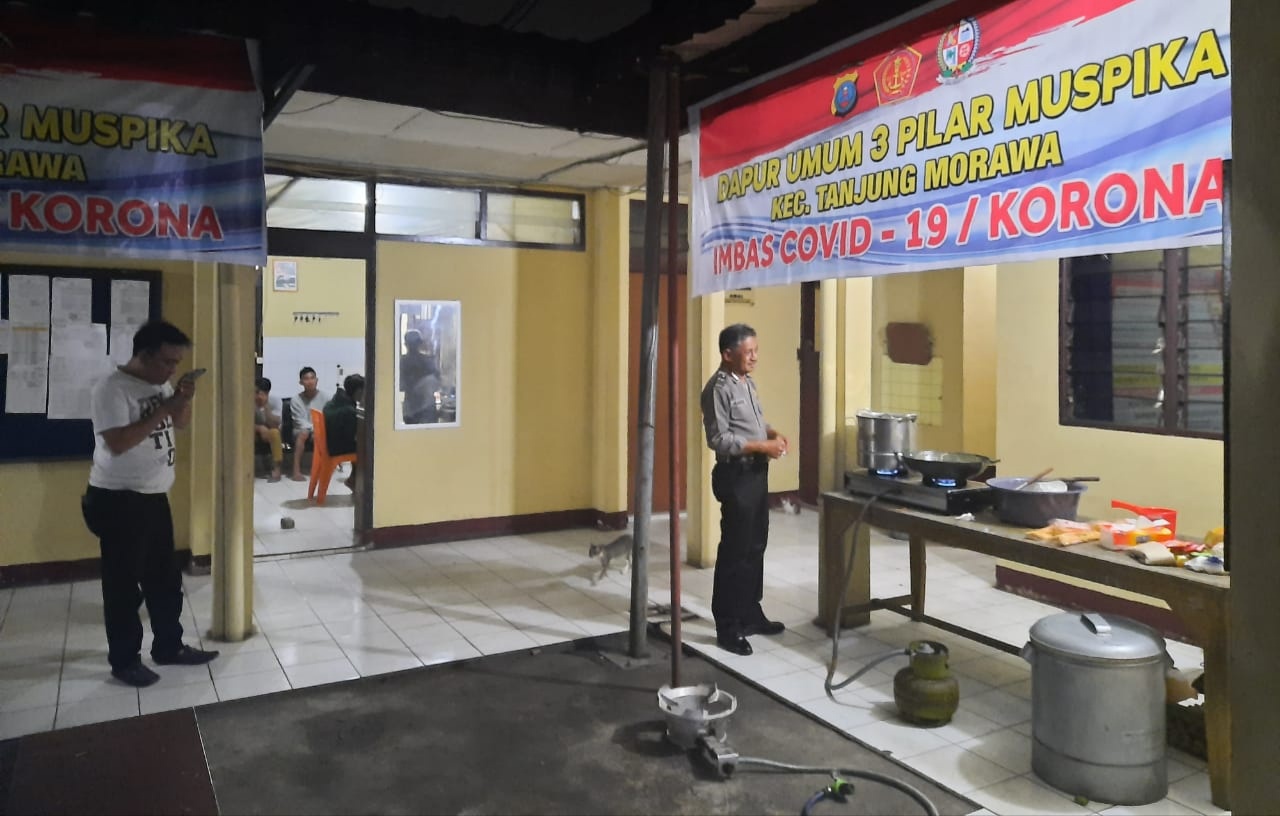 Polsek Tanjung Morawa dan Muspika, Sediakan Dapur Umum untuk Makan Sahur