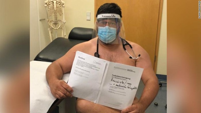 Protes Kekurangan APD, Dokter Jerman Foto Bugil