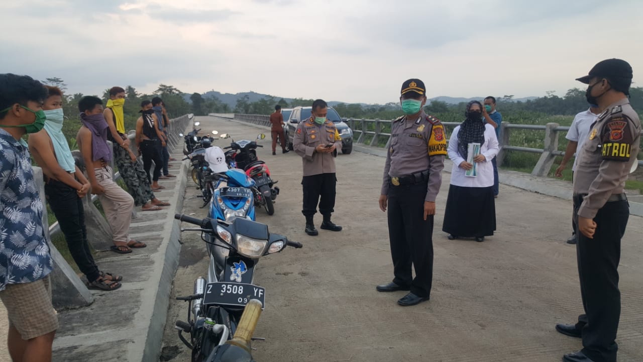Cegah Corona, Jalur Lintas Jawa Tengah Menuju Jawa Barat Disekat