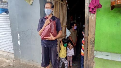 Satu Rumah Berisi 25 Orang Belum Terima Bansos