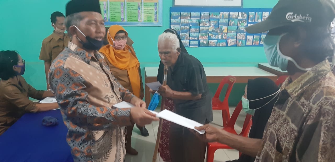Baznas Deli Serdang, Berikan Bantuan kepada Warga Fakir Miskin Di Kecamatan Hamparan Perak