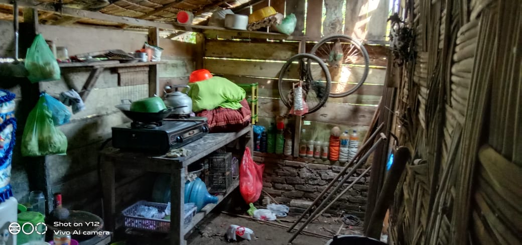 Polsek Talun Kenas, Bedah Rumah Warga Berkat Program Barakallah