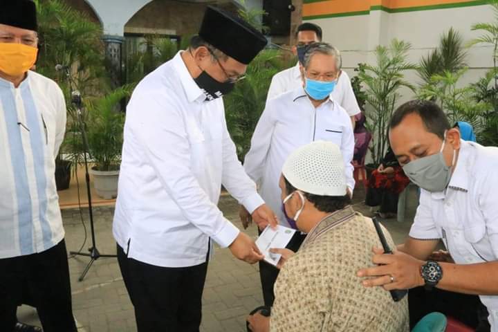 700 Tunanetra dan Penyandang Disabilitas Terima Bantuan