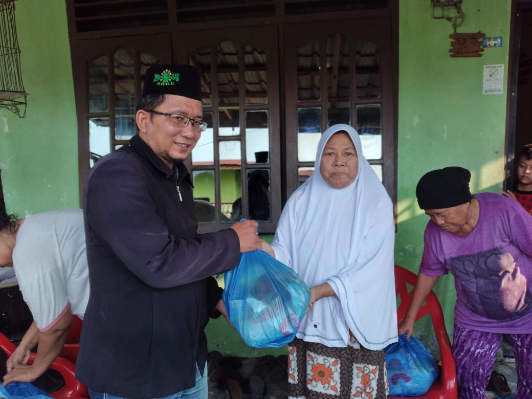 Kabaharkam Polri Peduli COVID-19 Salurkan Bantuan Melalui LTN NU Sumut