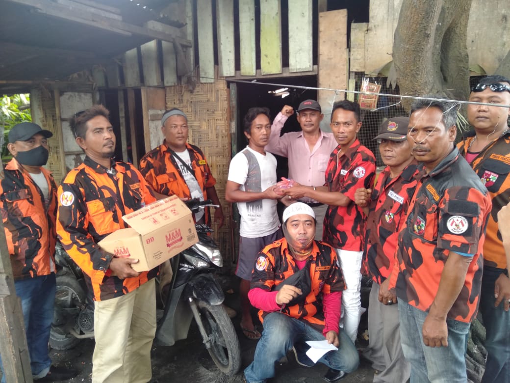 Jelang Idul Fitri, Pemuda Pancasila Medan Deli Bagikan Paket Sembako ke Masyarakat