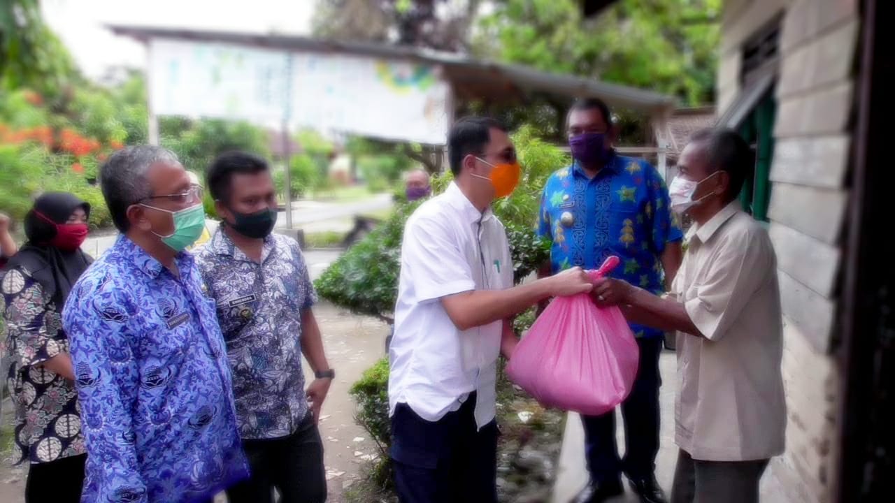Kopri Deli Serdang, Serahkan Sembako kepada Masyarakat Terdampak Covid-19
