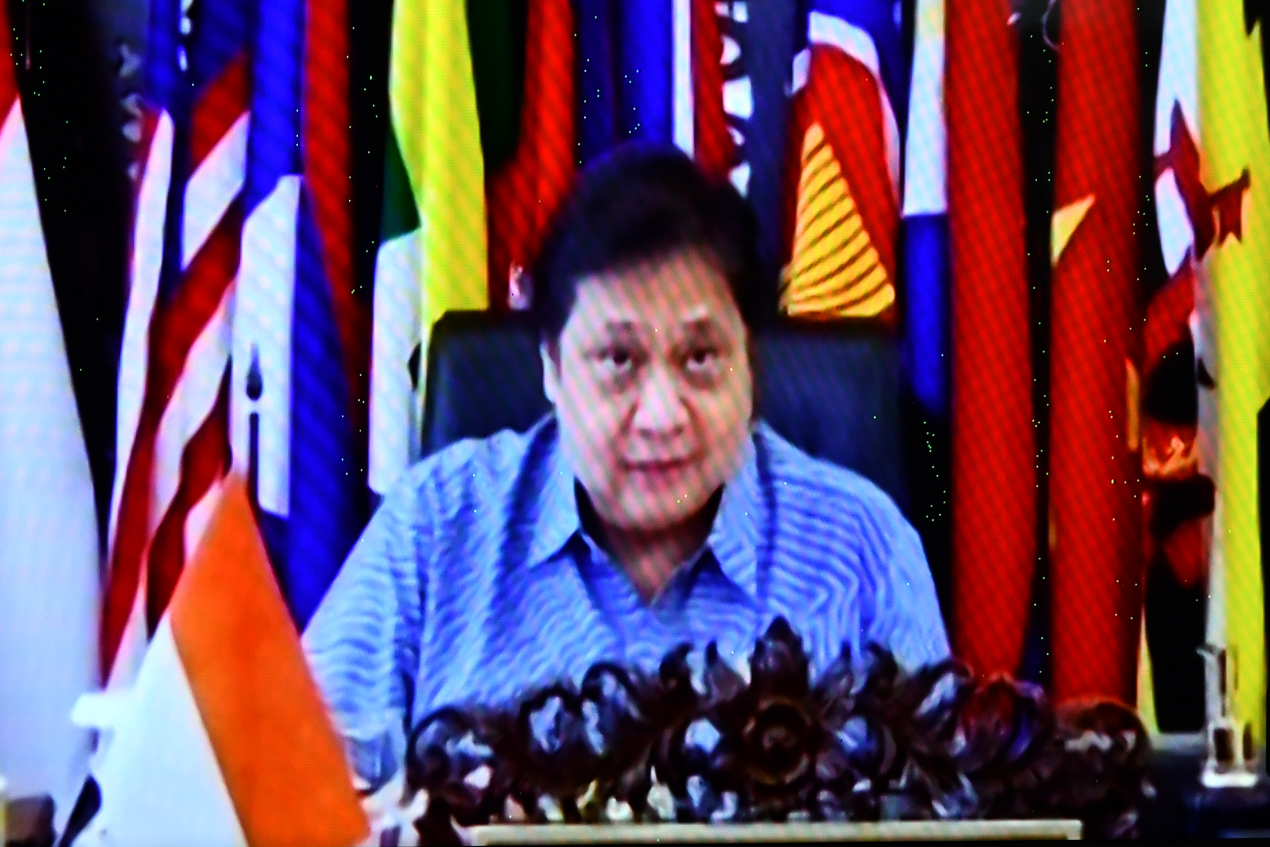 Menko Perekonomian: Pemerintah Siapkan Berbagai Skenario untuk New Normal