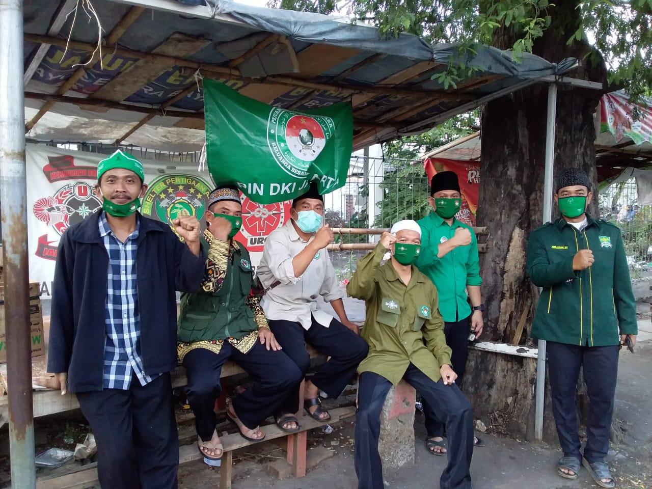 Pejuang Islam Nusantara DKI Jakarta, Bagikan Masker dan Takjil di Tengah Wabah Corona