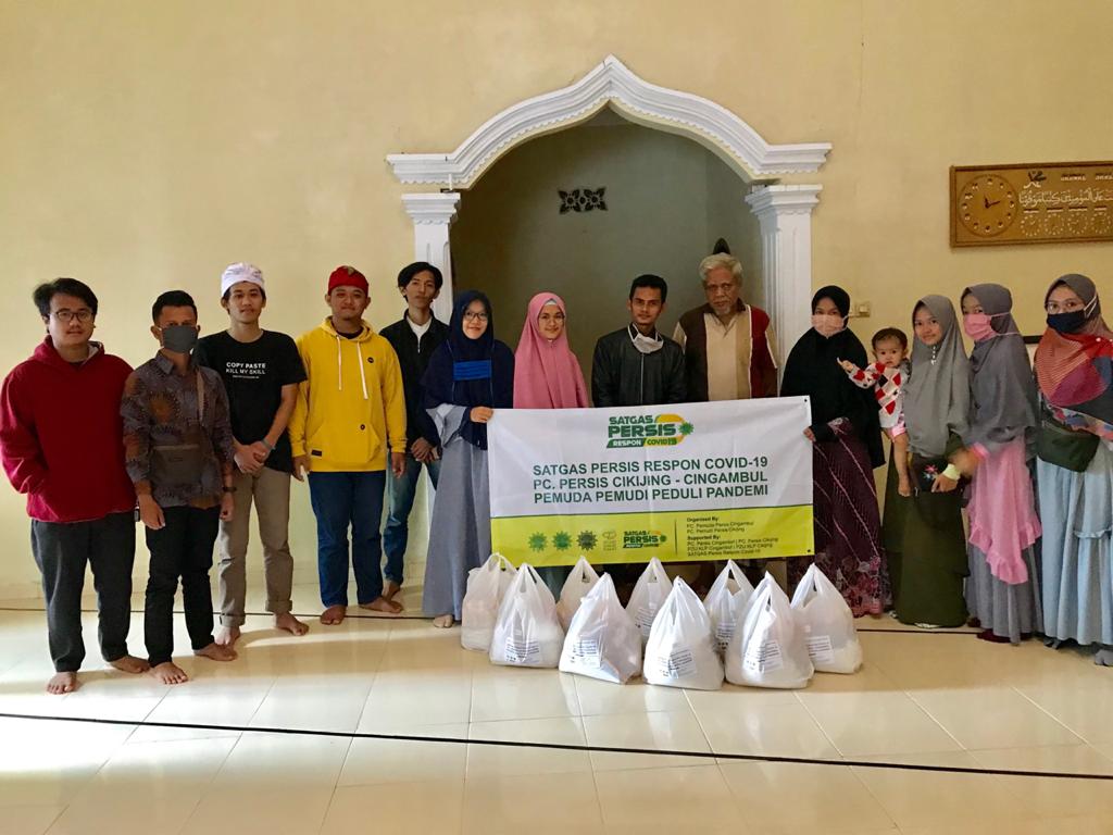 Pembagian Sembako untuk Lansia yang Terdampak Covid-19