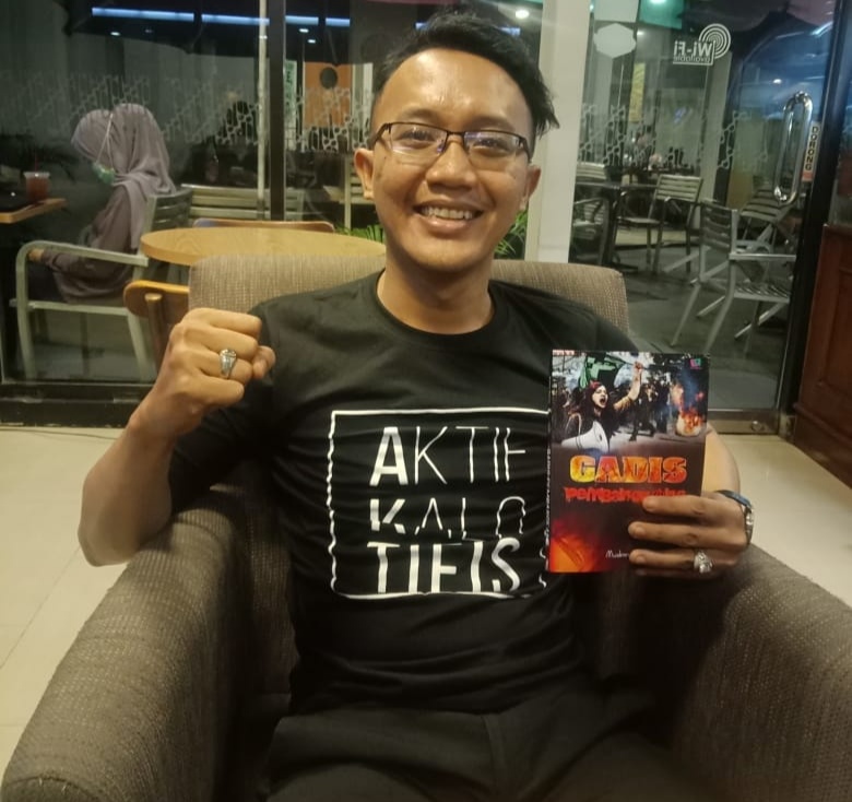 Ketua Badko HMI Apresiasi Novel Gadis Pembangkang