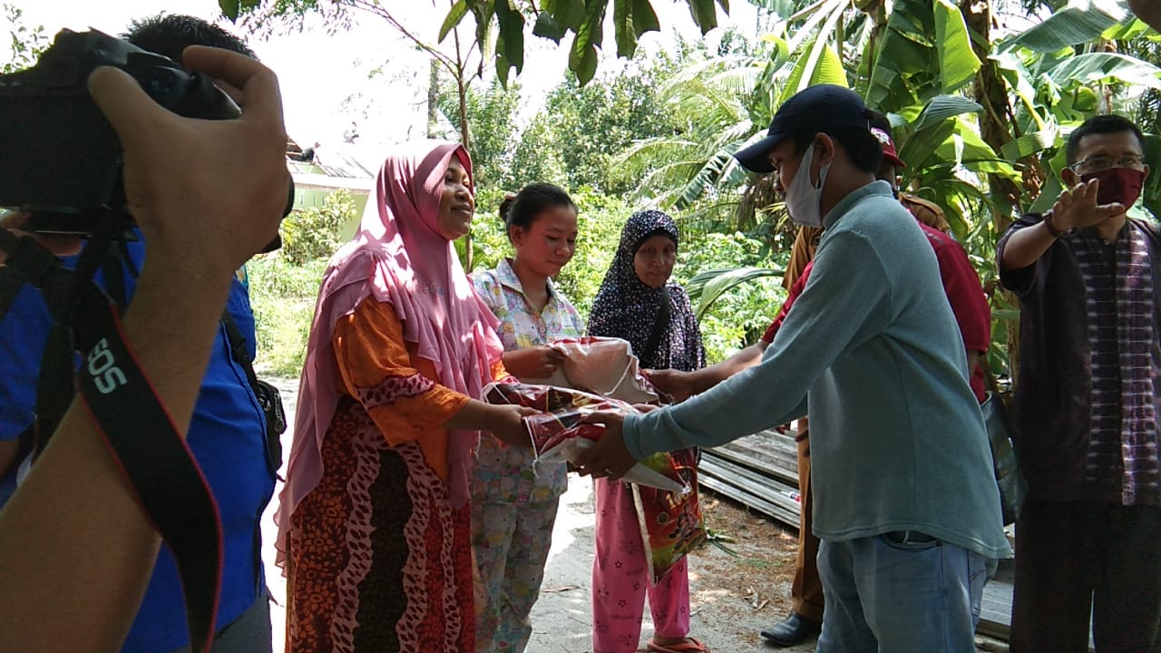 WUPDS Salurkan Bantuan Sembako dan Talih Asih kepada Korban Puting Beliung
