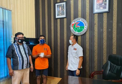 Sehari Menjabat di Polres Labuhanbatu, AKP Martualesi Sitepu Ciduk BD Sabu