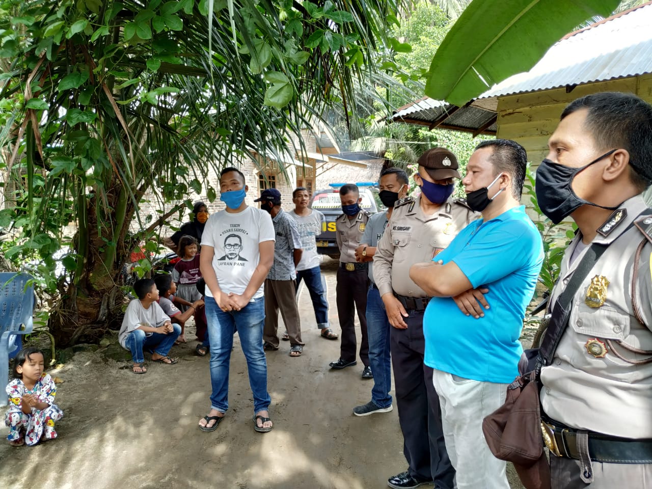 Berbagi Sembako, HMI Sumut dan Polres Asahan Sasar Desa Pulau Rakyat Tua