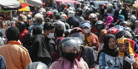 Sehari Jelang Lebaran, Masyarakat Padati Pasar