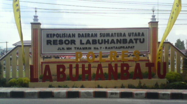 Datang ke Polres Labuhanbatu, Warga Kurang Mampu yang Benar Belum Mendapat Bantuan
