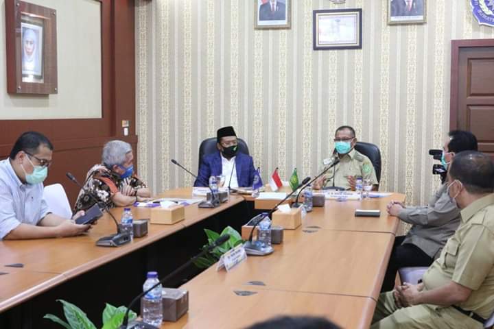 Atasi Kompleksitas Persoalan Pandemi Covid-19, Akhyar Diskusi dan Minta Masukan UMSU