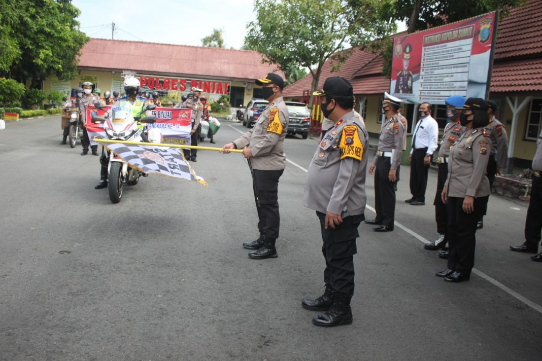 Kapolres Binjai, Lepas Keberangkatan Bhabinkamtibmas Bawa Paket Sembako (2)