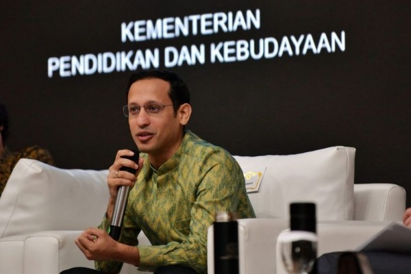 Relaksasi Uang Kuliah dan Aksi Mahasiswa Mencari Mendikbud Nadiem
