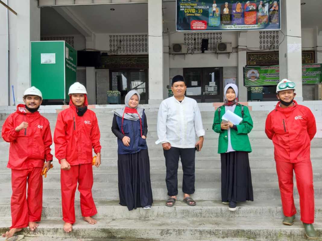 Masjid Agung Medan, Disemprot Disinfektan oleh PMI dan ICMI