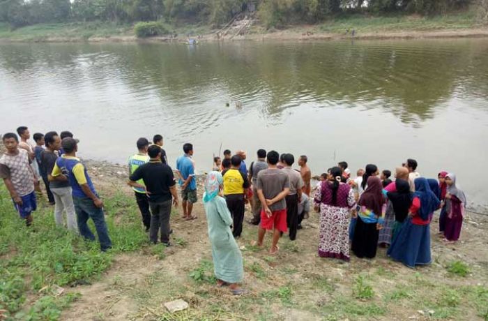 Penulis Protes Lambatnya Pembangunan Jembatan Tuban